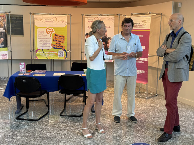 France Bénévolat au Forum de la Retraite : sensibiliser à l’engagement bénévole après 60 ans